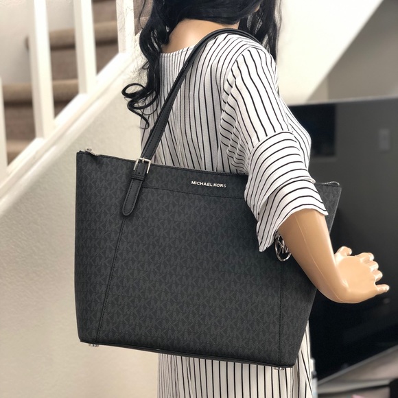 Michael Kors Ciara Large Tote - Picture 1 of 5